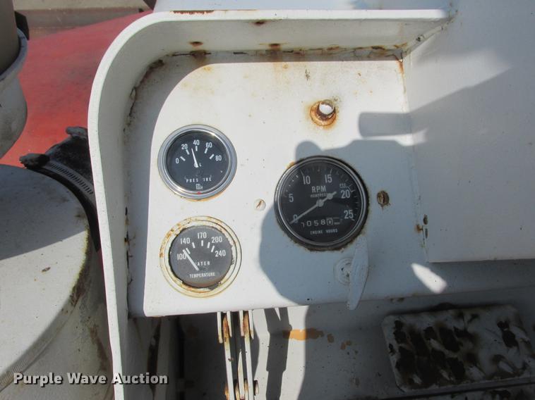 image for item DA8262 Case 1200TK tractor