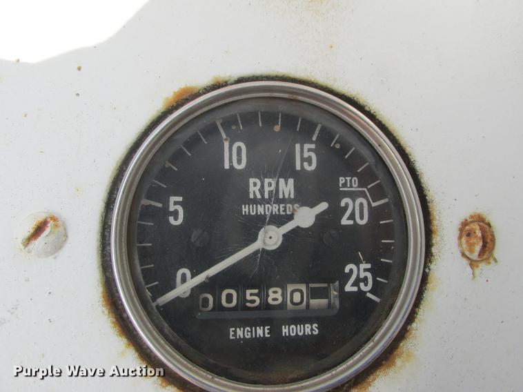 image for item DA8262 Case 1200TK tractor