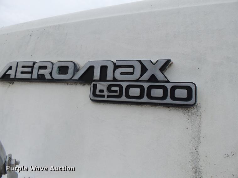 image for item DB7086 1995 Ford L9000 fertilizer truck