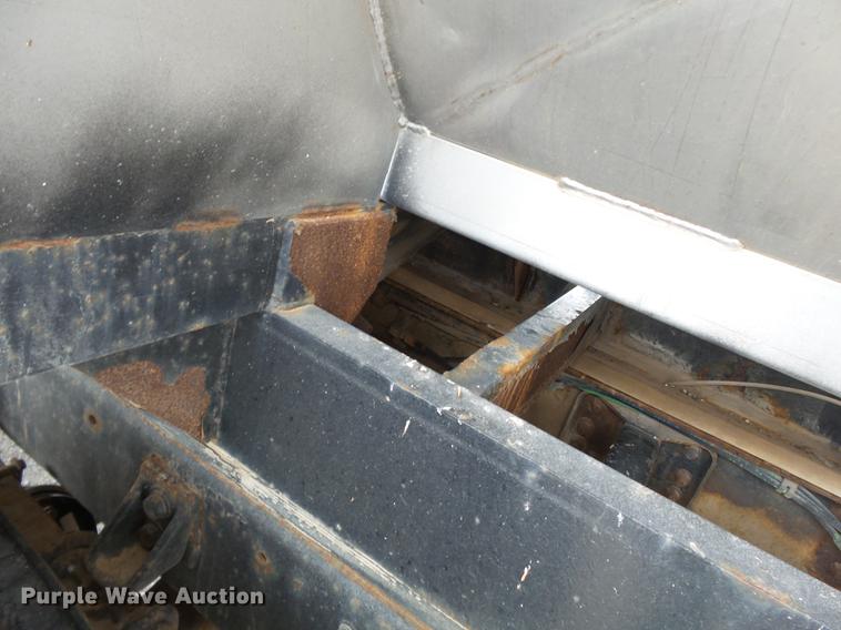 image for item DB7086 1995 Ford L9000 fertilizer truck