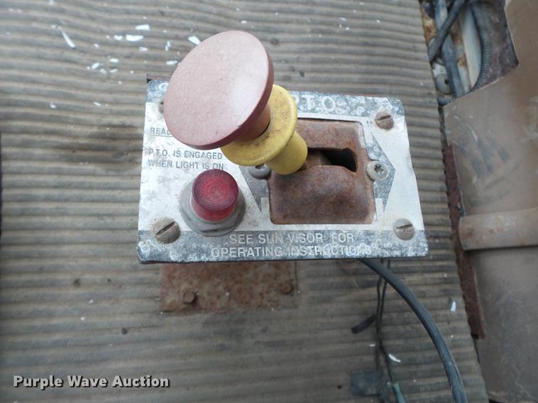 image for item DB7086 1995 Ford L9000 fertilizer truck