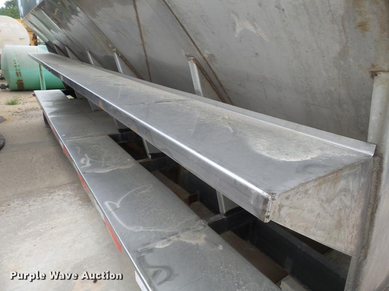 image for item DB7088 Adams fertilizer delivery bed