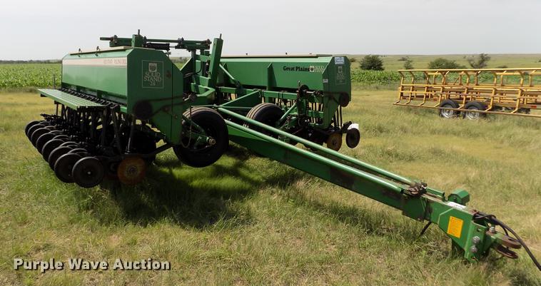 image for item DB9226 Great Plains Solid Stand 24 split row grain drill