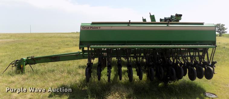 image for item DB9226 Great Plains Solid Stand 24 split row grain drill
