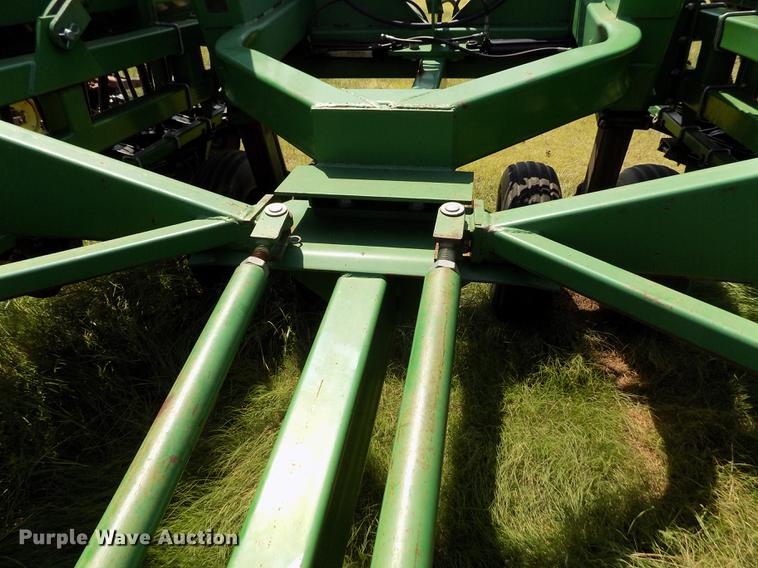 image for item DB9226 Great Plains Solid Stand 24 split row grain drill