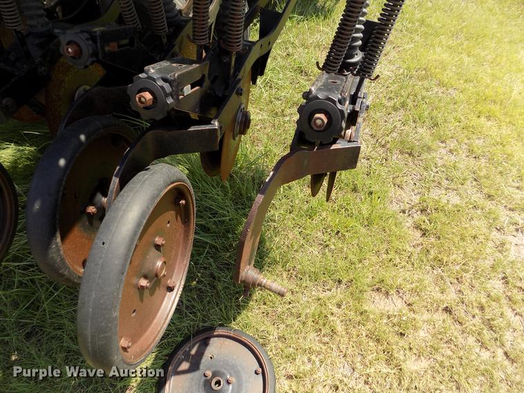 image for item DB9226 Great Plains Solid Stand 24 split row grain drill