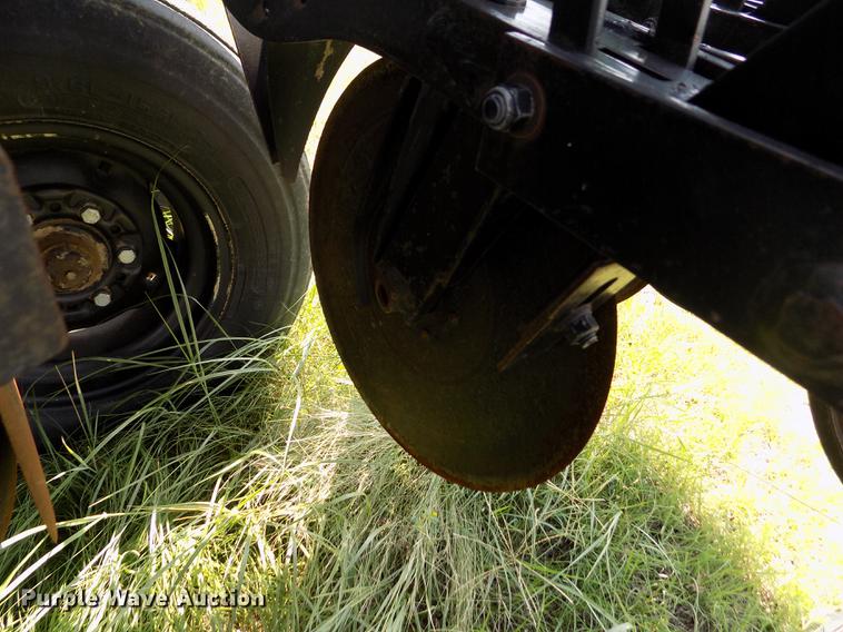 image for item DB9226 Great Plains Solid Stand 24 split row grain drill