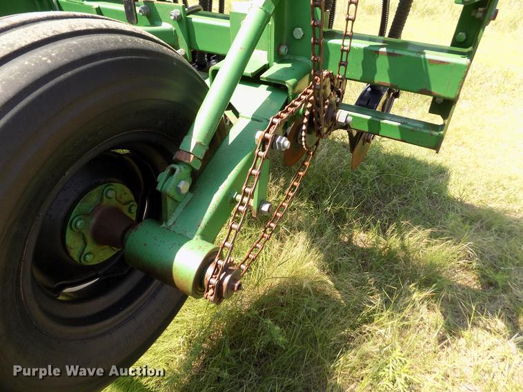 image for item DB9226 Great Plains Solid Stand 24 split row grain drill