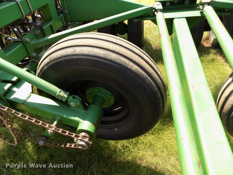 image for item DB9226 Great Plains Solid Stand 24 split row grain drill