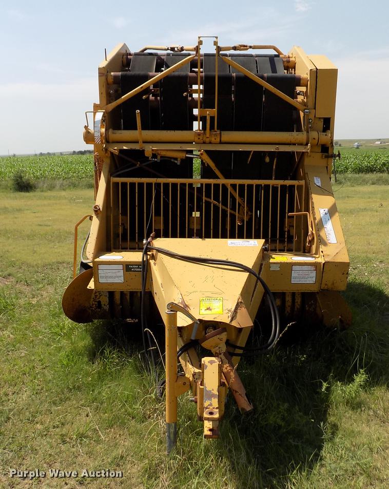 image for item DB9227 Vermeer 605G round baler