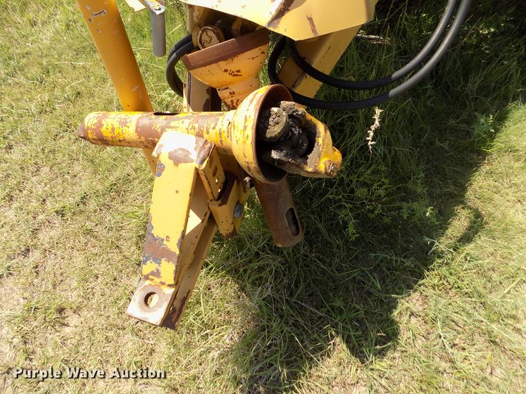 image for item DB9227 Vermeer 605G round baler