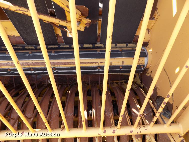 image for item DB9227 Vermeer 605G round baler