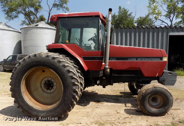 image for item DB9228 1992 Case 7120 Magnum tractor
