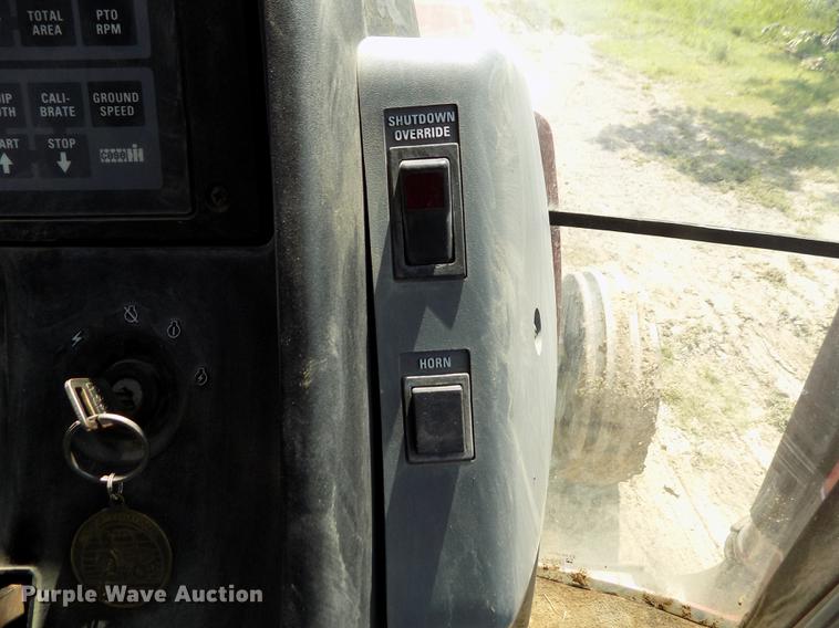 image for item DB9228 1992 Case 7120 Magnum tractor