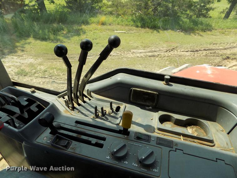 image for item DB9228 1992 Case 7120 Magnum tractor