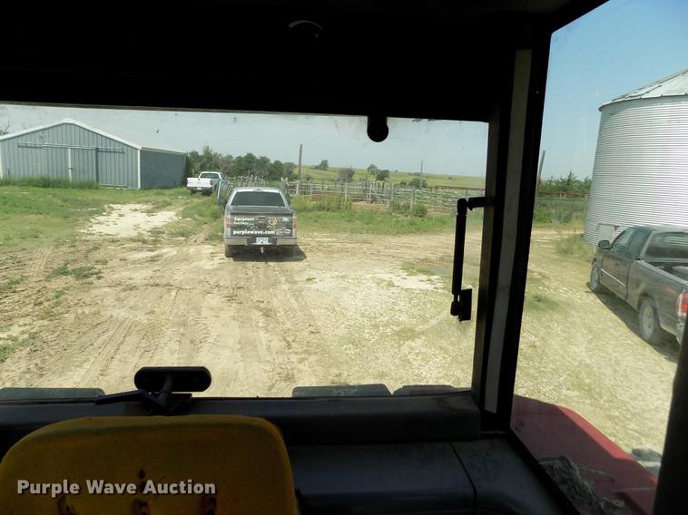 image for item DB9228 1992 Case 7120 Magnum tractor