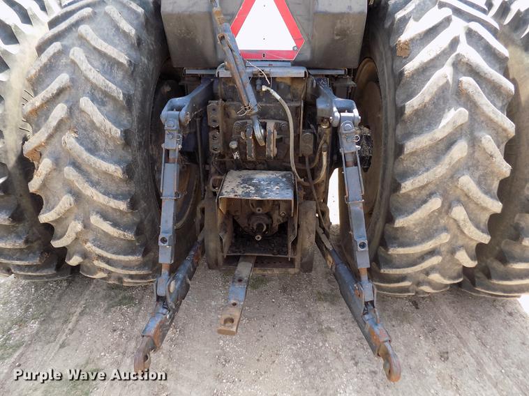 image for item DB9228 1992 Case 7120 Magnum tractor