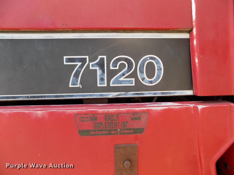 image for item DB9228 1992 Case 7120 Magnum tractor