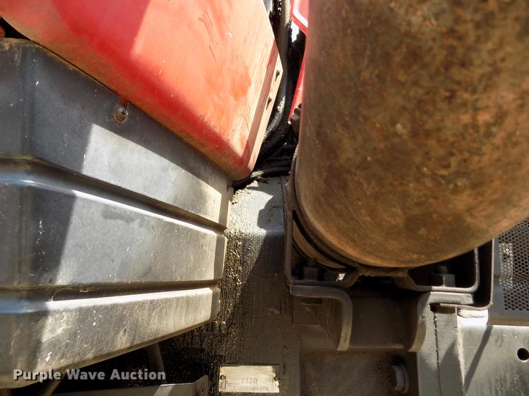 image for item DB9228 1992 Case 7120 Magnum tractor