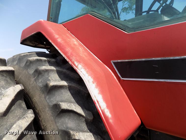 image for item DB9228 1992 Case 7120 Magnum tractor