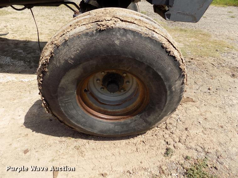 image for item DB9228 1992 Case 7120 Magnum tractor