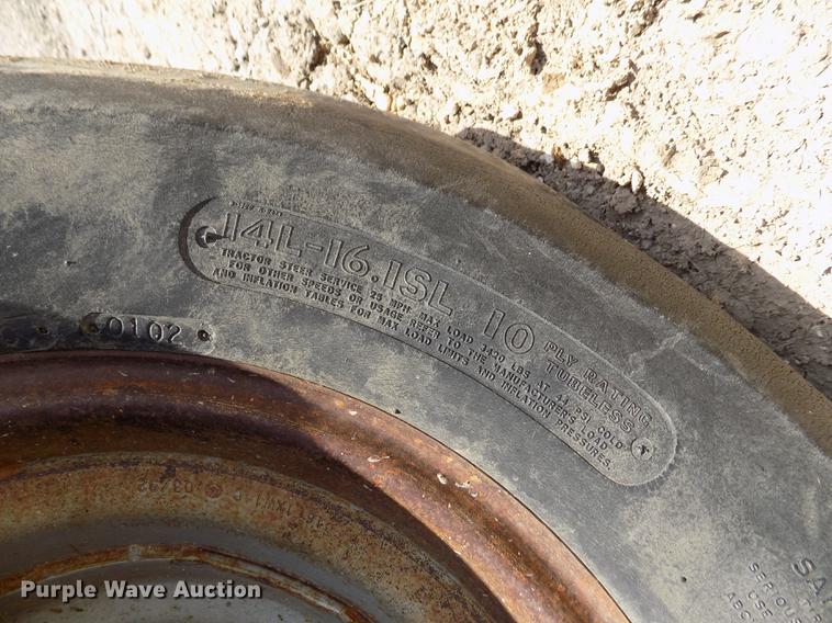 image for item DB9228 1992 Case 7120 Magnum tractor