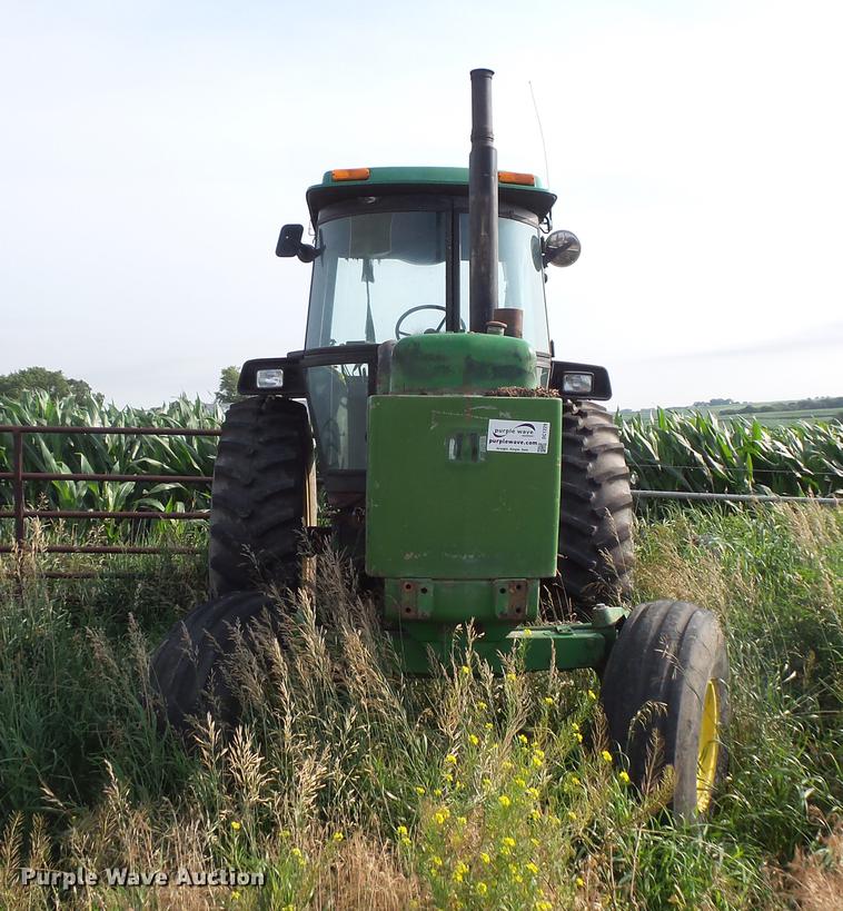 image for item DC1229 1976 John Deere 4430 tractor