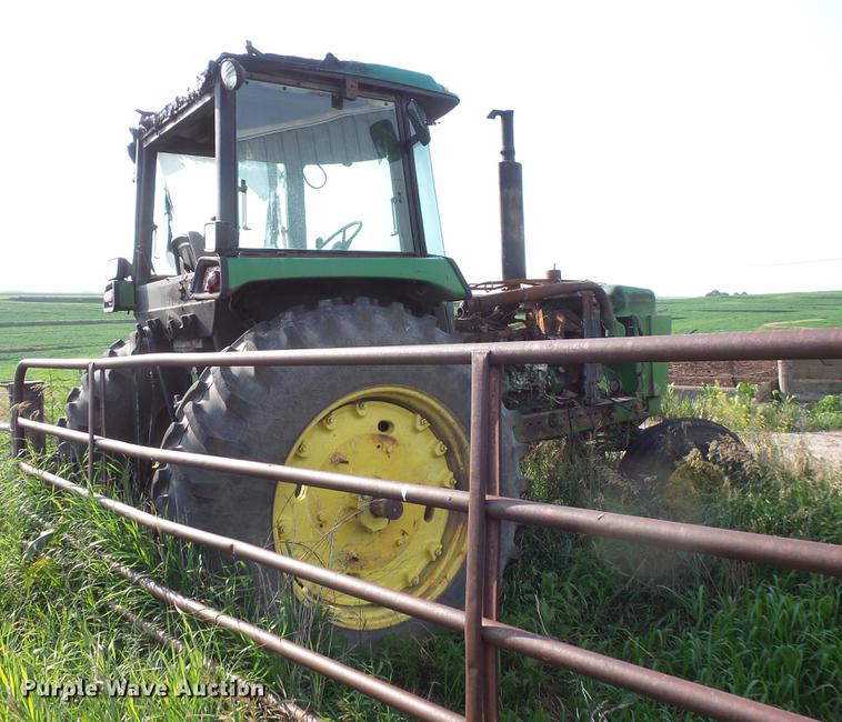 image for item DC1229 1976 John Deere 4430 tractor