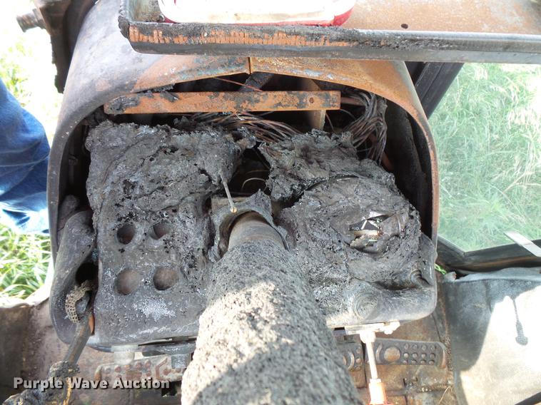 image for item DC1229 1976 John Deere 4430 tractor