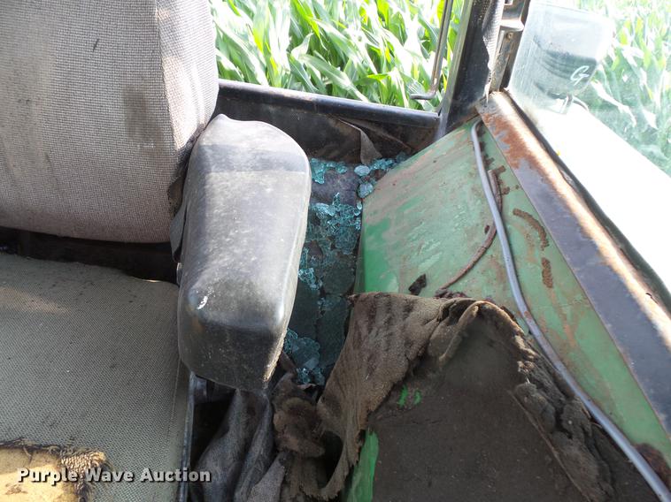 image for item DC1229 1976 John Deere 4430 tractor