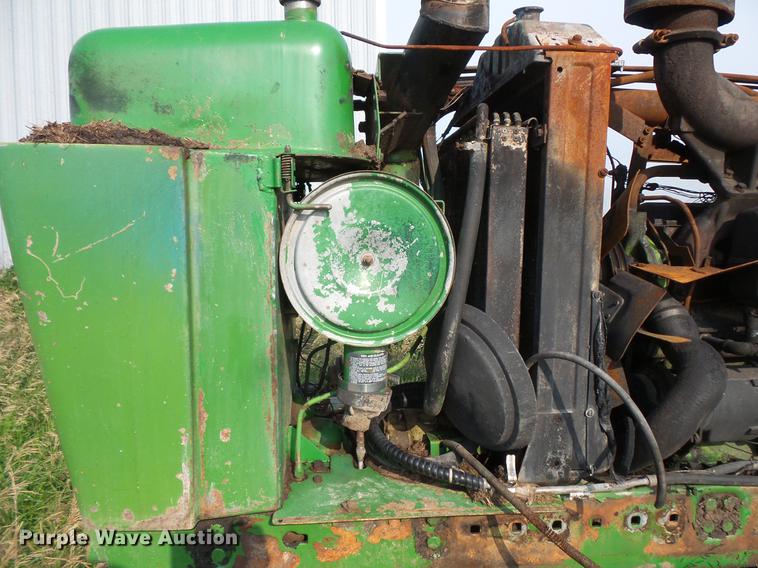 image for item DC1229 1976 John Deere 4430 tractor