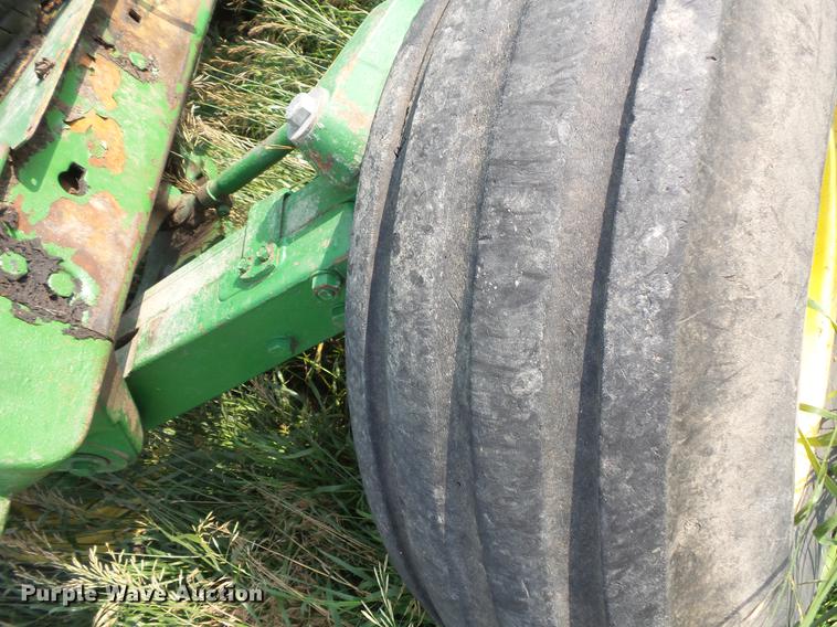 image for item DC1229 1976 John Deere 4430 tractor