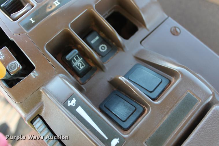 image for item DD5251 2011 John Deere 9630 Scraper Special 4WD tractor