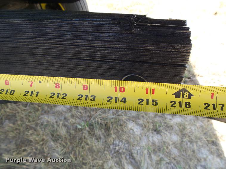 image for item DD5799 1998 John Deere 853A all crop head