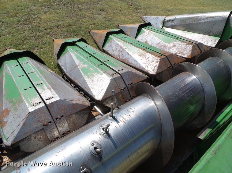 image for item DD5801 John Deere 853A all crop head