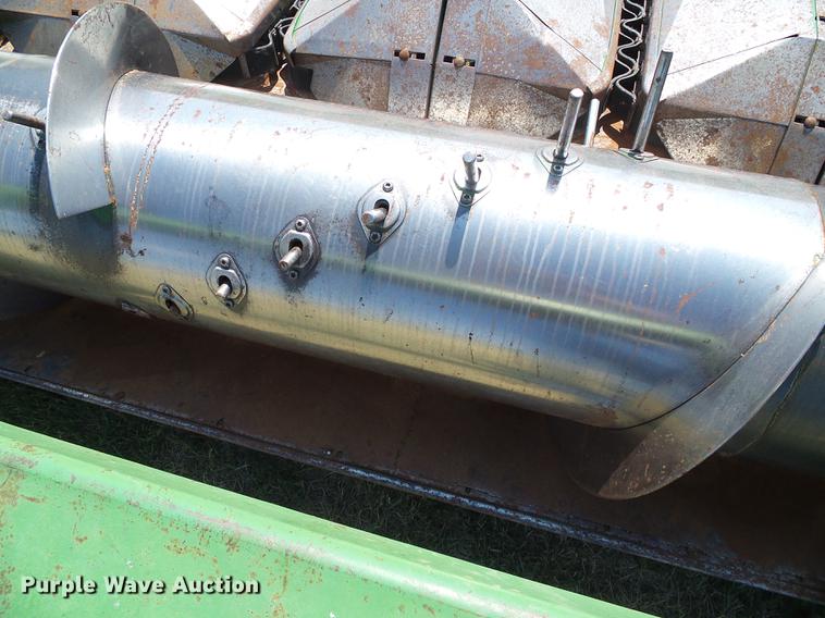 image for item DD5801 John Deere 853A all crop head