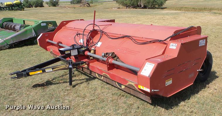 image for item DD5802 Hiniker 5610 windrower