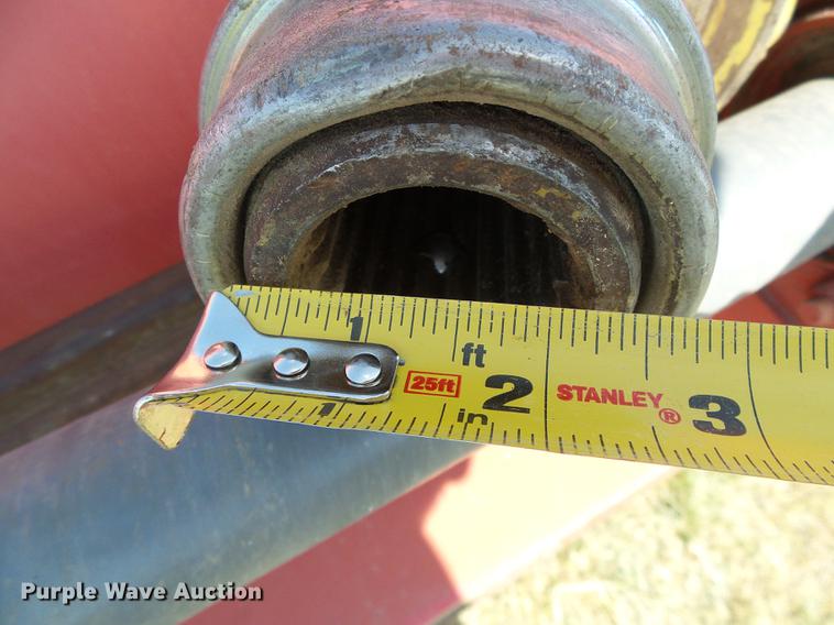 image for item DD5802 Hiniker 5610 windrower