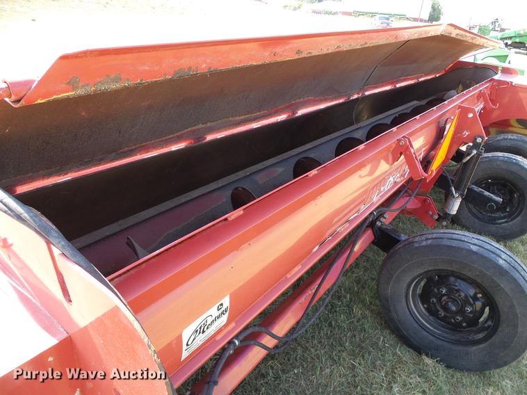 image for item DD5802 Hiniker 5610 windrower