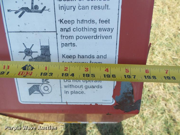 image for item DD5802 Hiniker 5610 windrower