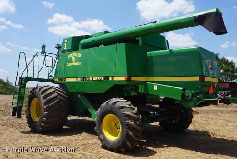 image for item DD7812 1989 John Deere 9500 RWA combine