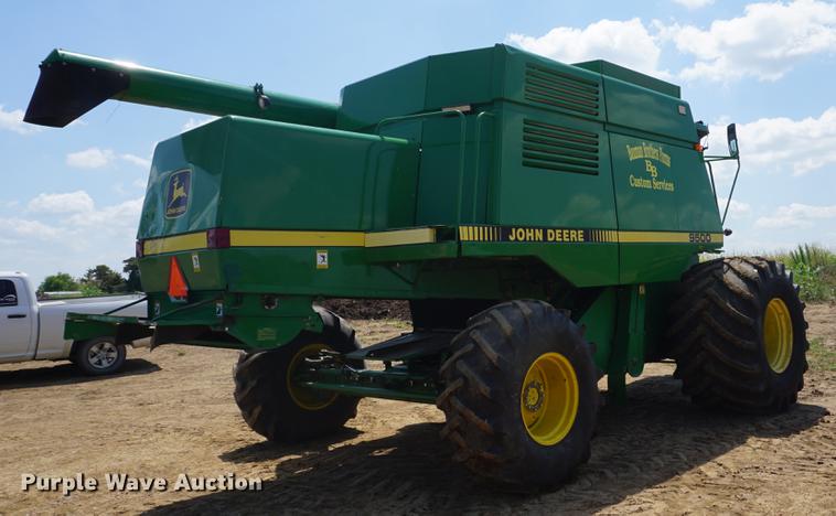 image for item DD7812 1989 John Deere 9500 RWA combine