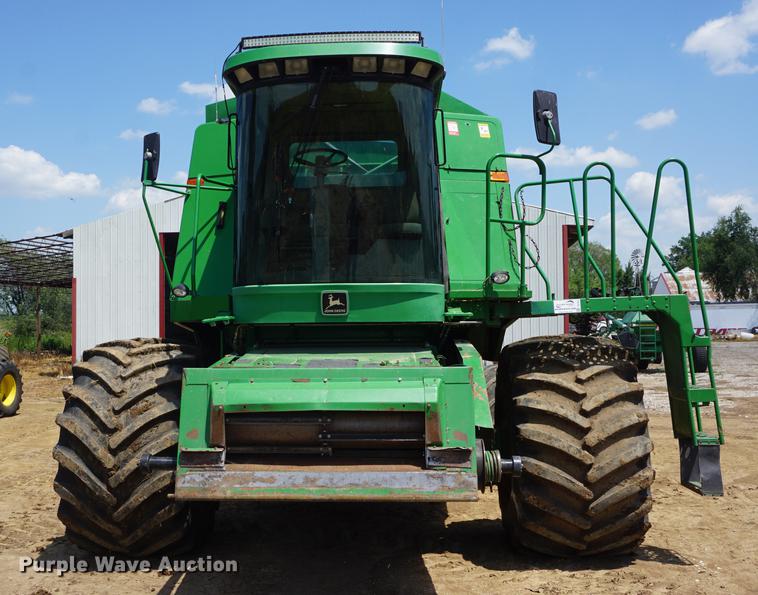 image for item DD7812 1989 John Deere 9500 RWA combine