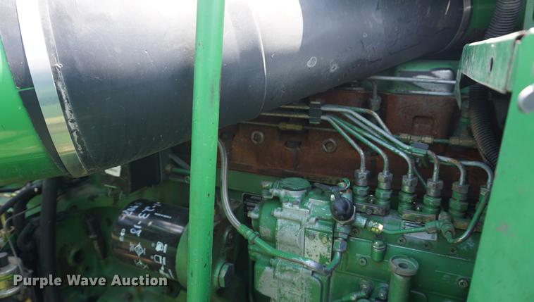 image for item DD7812 1989 John Deere 9500 RWA combine