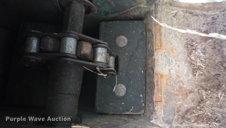 image for item DD7812 1989 John Deere 9500 RWA combine