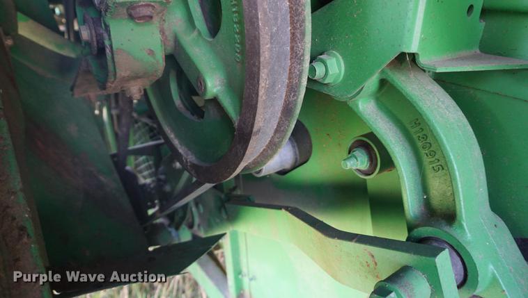 image for item DD7812 1989 John Deere 9500 RWA combine