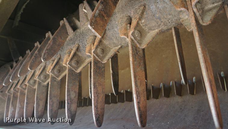 image for item DD7812 1989 John Deere 9500 RWA combine