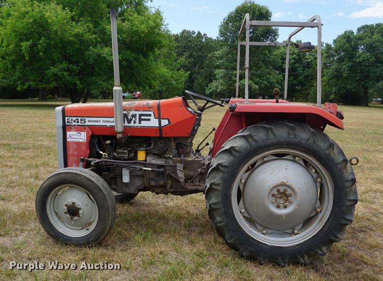 image for item DD7817 Massey Ferguson 245 tractor