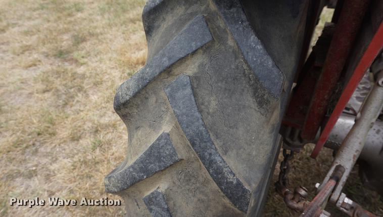 image for item DD7817 Massey Ferguson 245 tractor