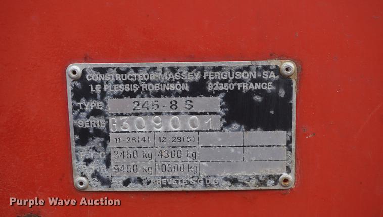 image for item DD7817 Massey Ferguson 245 tractor